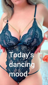 PAWG Wife with a Huge Bum and Beautiful Lingerie