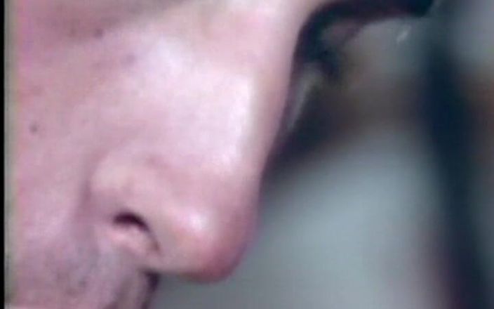 Gay 90's Vintage Porn: Chicos en un abrazo acalorado # 6