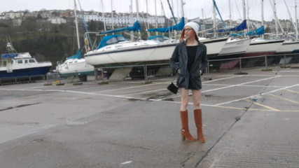 The Midnight Minx: Yacht club, car wank, street flash