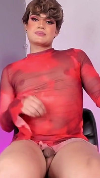귀여운 시시한 펨보이 트윙크가 당신의 혀를 초대하는 터치