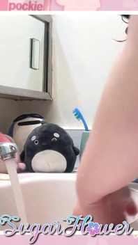 Ven a tiñirme el pelo conmigo