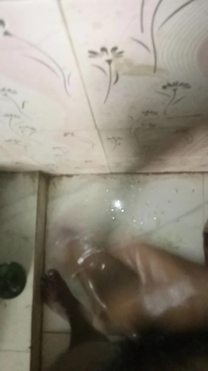 Ranjoshaa12: 鸡巴精油按摩