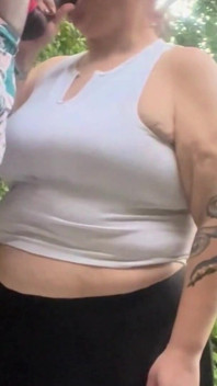 Dare al grande corpo pawg ciò che vuole