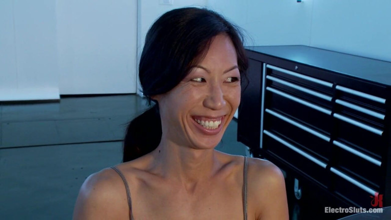Electrosluts by Kink: Tia Ling Takes Hard Electrosex with Double Penetration!