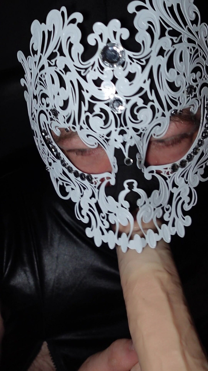 Unwrapped Playmate: Pijpen!