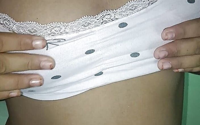 Sumi_couple_lesbian: Зворушливі індійські відео подруги