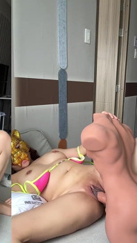 내 장난감을 시도하고 진짜처럼 같은지 보자