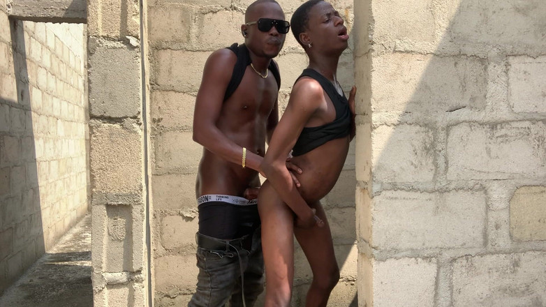 Dickass3x: Uốn cong anh ta trên tường và đập bussy của anh ấy...