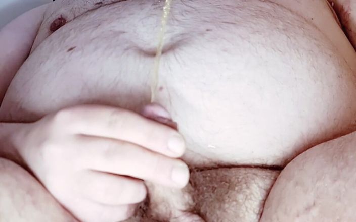 Daddy&#039;s bear: Chubby Bear Pissing in His Own Mouth