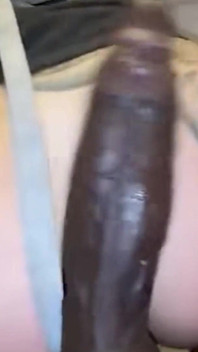 Schneller toiletten-BBC-fick mit meiner blonden PAWG-kollegen bei der arbeit