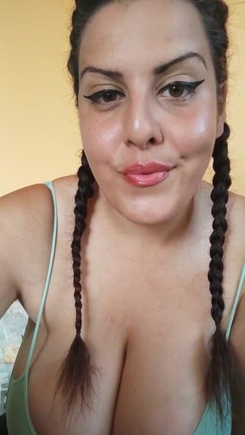 Young_strawberry: 离开你的女友给我授精