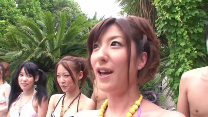 Japan X: Swimming pool outdoor action with hairy Asian babes