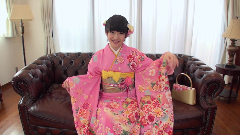 JapaneseAmateur: Japanese Babe Gets Her Tight Hairy Pussy Filled with Hot...