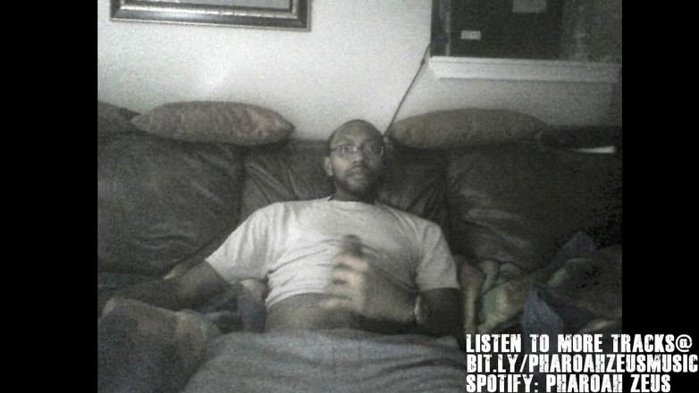 Pharoah Zeus: 黒人男性は3回目を絶頂