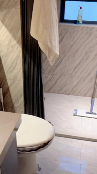 Ai avut aceeași experiență de sex între colegi de apartament într-o cameră comună?