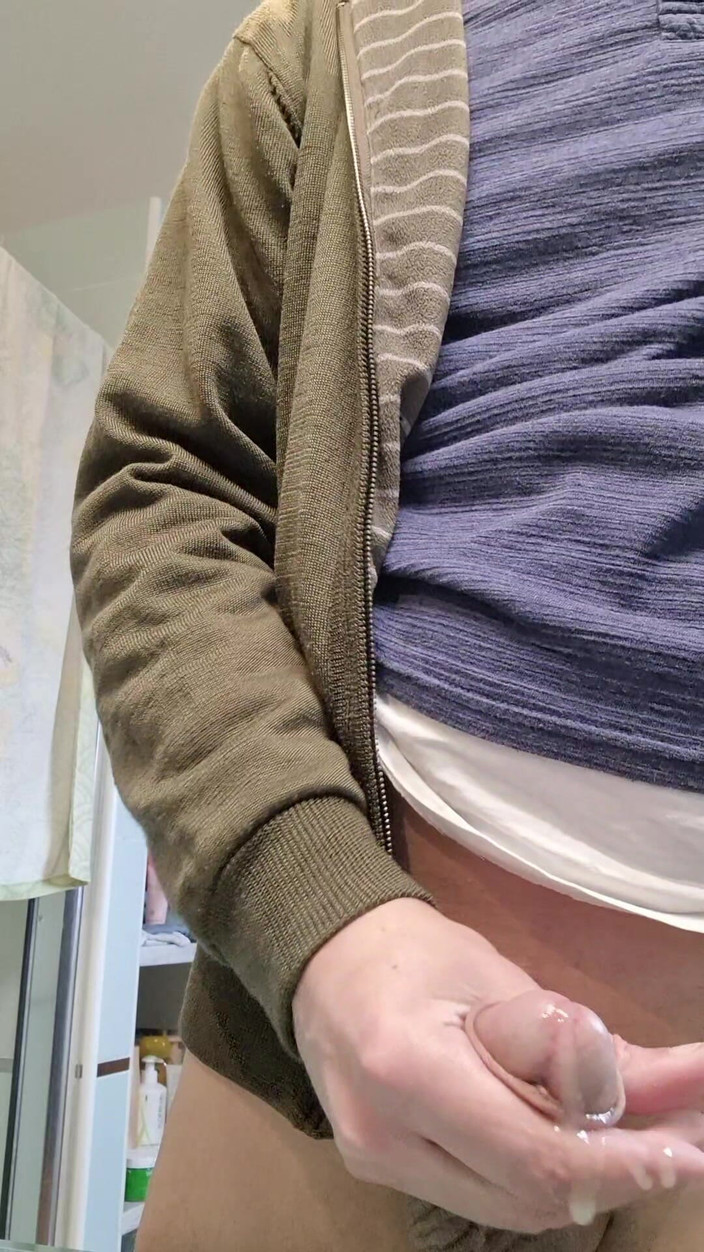 Rafael Torreano: 在寒冷的冬天尝试努力，直到我最终成功并射精