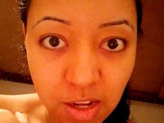 Saturno Squirt: Saturno潮吹きは彼女の中国のボーイフレンドに挨拶し、自然に自分自身を示しています、彼女は美しいです