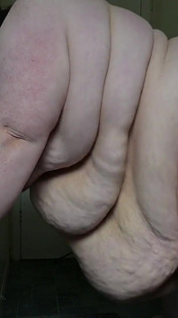 SSBBW Giant Belly Clapping Video