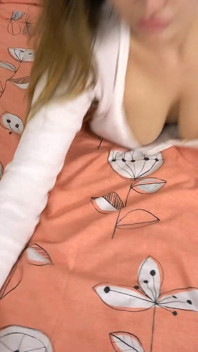 Titty Posing - Jjoi