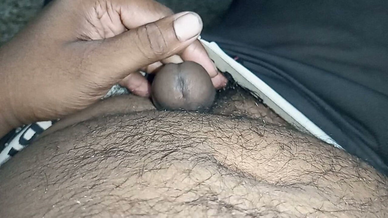 Fucking my wife: Mi esposa india lamiendo tetas y coño al aire libre