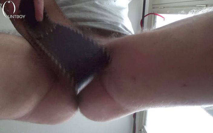 FTM hairy pussy BDSM: Шлепанье волосатой киски с широким кожаным ремнем