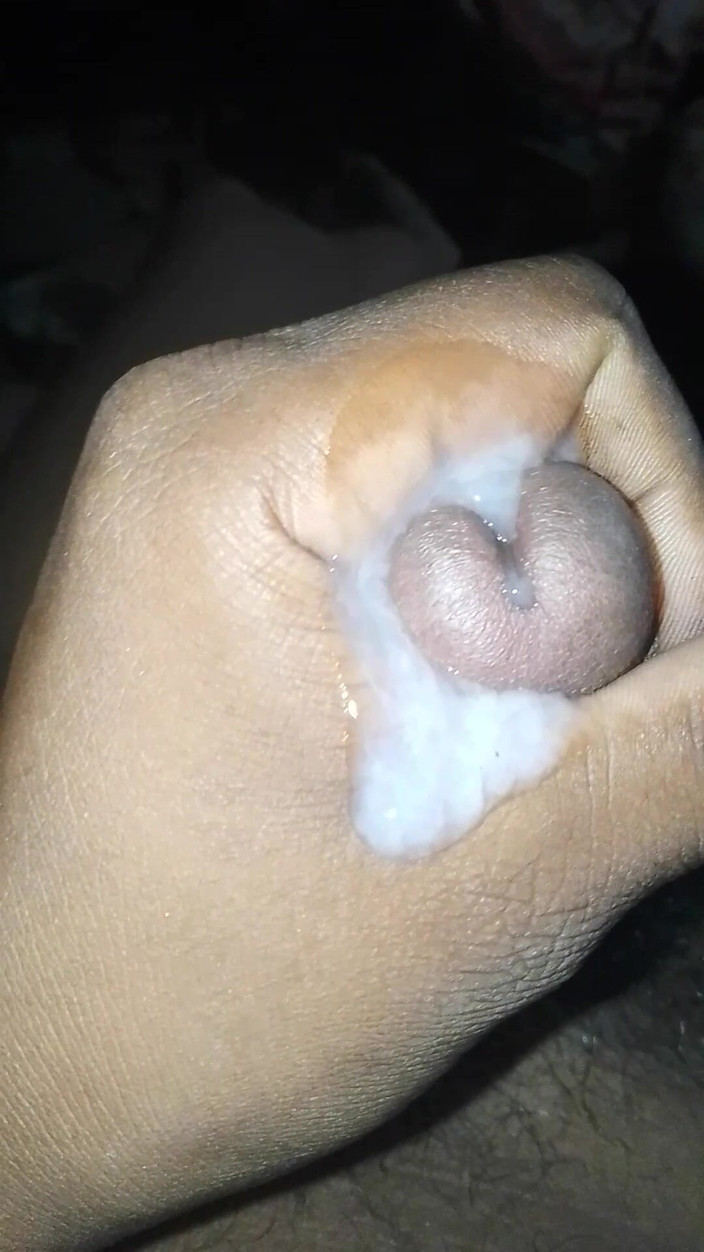 Vimal Prajapati: 德西男孩手淫