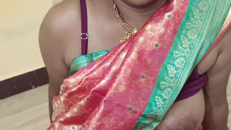 Laxi ammu: Bini Rumah Saree Wear