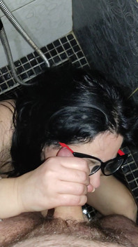 MILF Gets Face Fucked