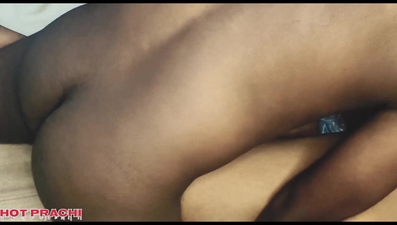 Hot prachi: Desi indická studentka 18+ sex s přítelem, hindština Mms, šukání Dillí vesnická...