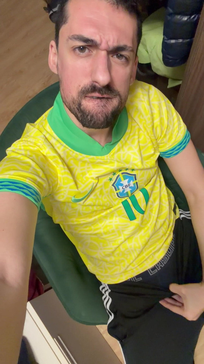 Liam Harding: Gorący ojczym popisuje się wielkim kutasem