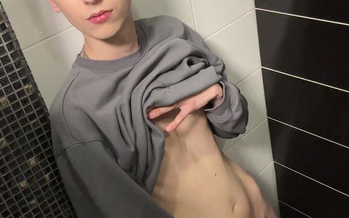 Evgeny Twink: Handsome Guy Asta Boy Jerks off and Cums in a...