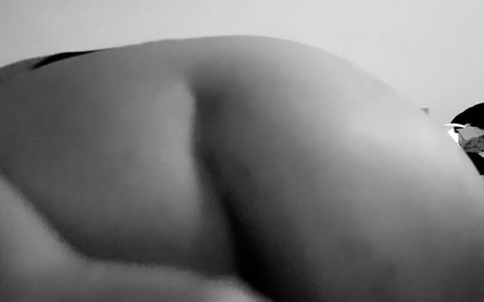 RobbyBisex: Menguji Teman Kecil Baru