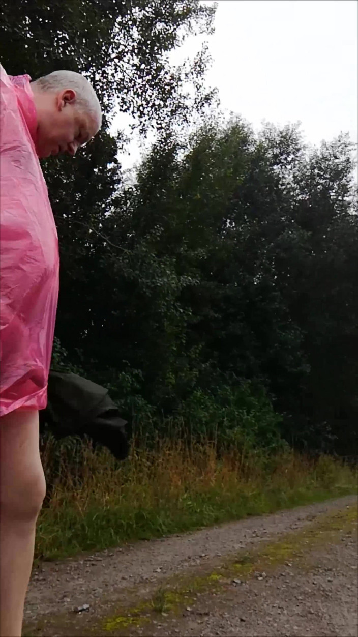 Carmen_Nylonjunge: In Rain Cape, Tights and Slippers in the Drizzle