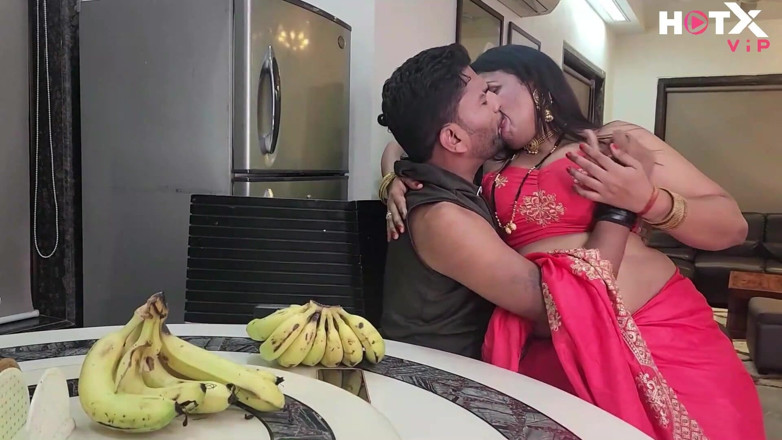 Indianxxx nude: Huge Boobs Indian MILF Bhabhi Strips Saree and Fucks with...