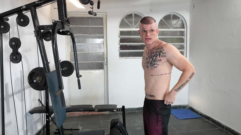carmonaoficial: White Shaved Training Naked