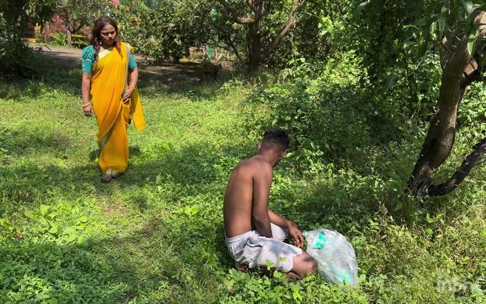 Tightmaal: Yeni videohot desi yenge çöpçü adamı gördü ve yanına gitti ve...