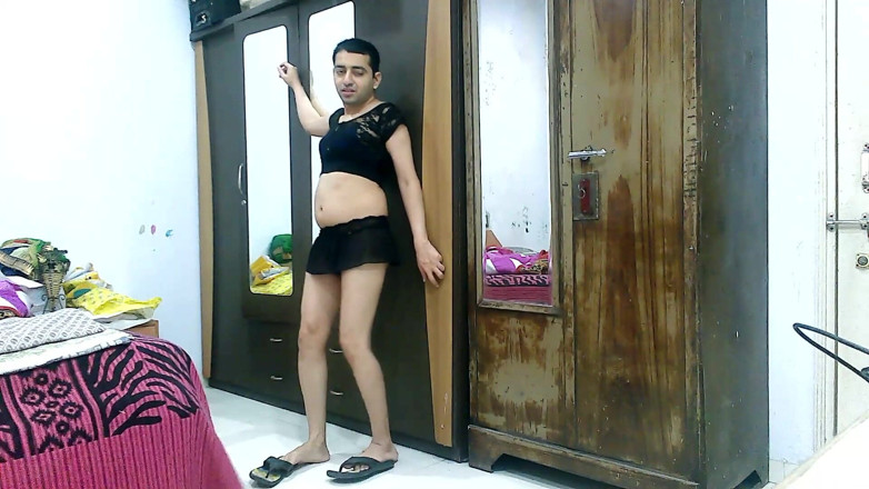 Cute & Nude Crossdresser: Quente e sexy maricas crossdresser femboy Sweet Lollipop em saia...