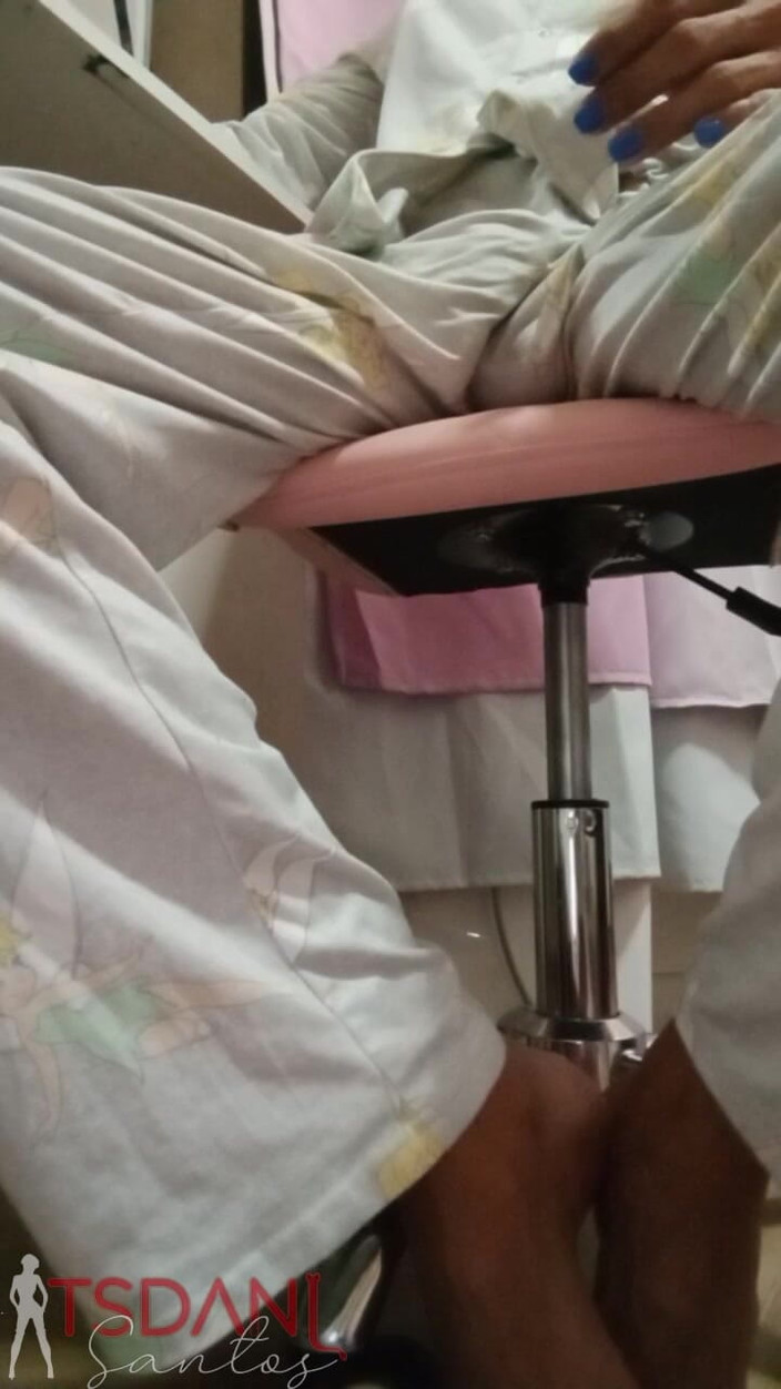 Tsdanisantos1: Son fétichisme super sexy des pieds