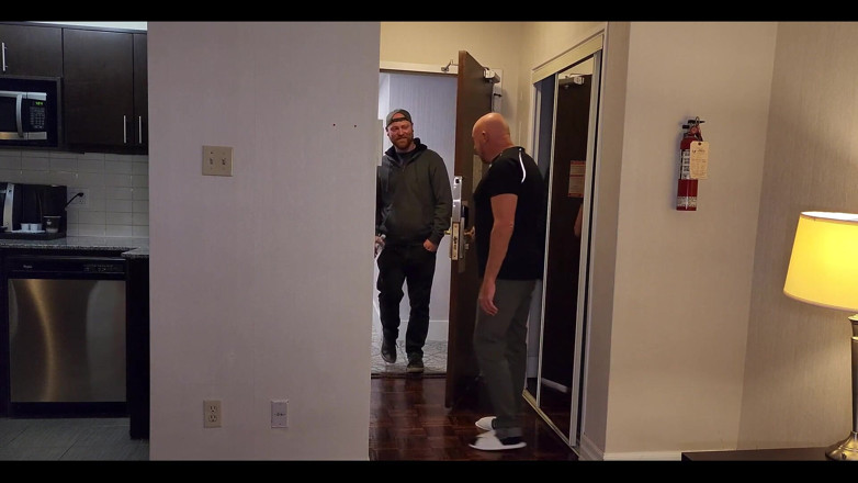 Logan Stanley: Stepdaddy Bear Fucks Uses Me in His Hotel