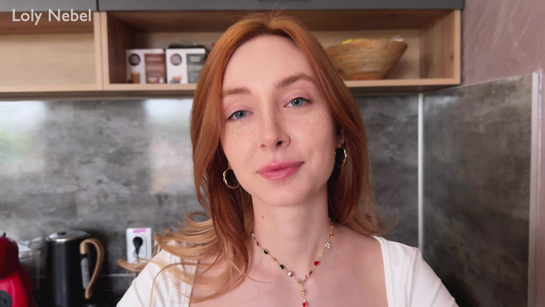 Loly Nebel Studio: La giovane matrigna ha sedotto il figliastro e si è fatta...