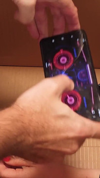 Bláznivý profesor - ojetý dojící robot zachází se svým ptákem s mučením po orgasmu