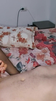 Femdom meesteres Badkittyb diep urethraal klinkend, geweldige voetenbeurt, pik inbrengen, enorme cumshot