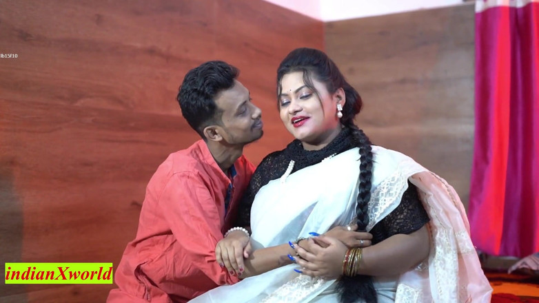 Indian Xshot: Porokiya, femme indienne bengalie, se fait baiser en parlant clairement...