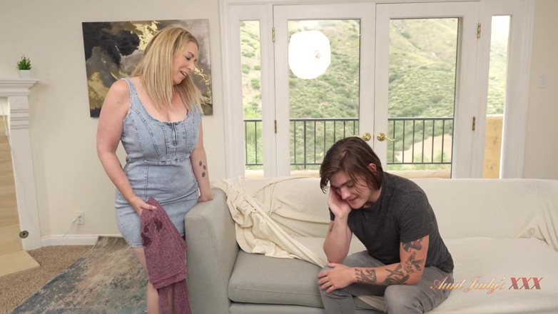 Aunt Judy's XXX: AuntJudysXXX - ป้า MILF หุ่นอวบ Danni Jones ให้ลูกชายได้ในสิ่งที่เขาอยากได้จริงๆ