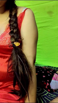 La esposa de sus hijastros follada en la cama