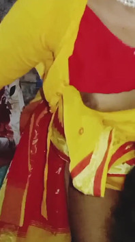Novo casal fazendo sexo romântico