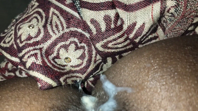 BR50451: Sparkad i Desi svägerskas hus