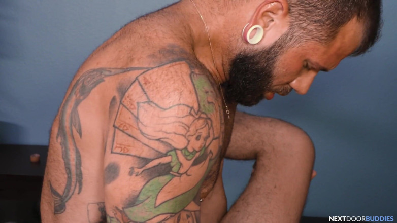 Next Door Studios: NextDoorBuddies - casal gay fofo passa o dia na praia, antes...