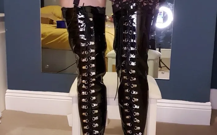 JessicaXD: Purple Lingerie and Pvc Thigh High Boots