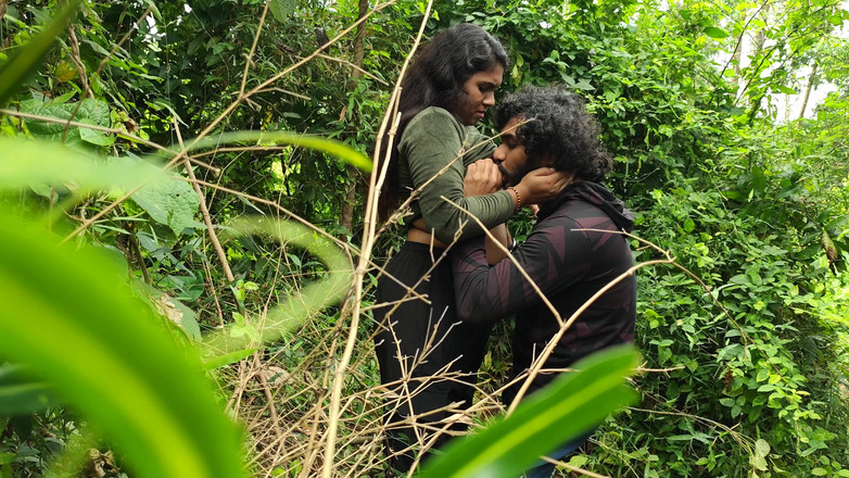 Vaigavarun45: 马来亚夫妇在森林里的热户外性爱，野生森林户外性爱马来亚夫妇